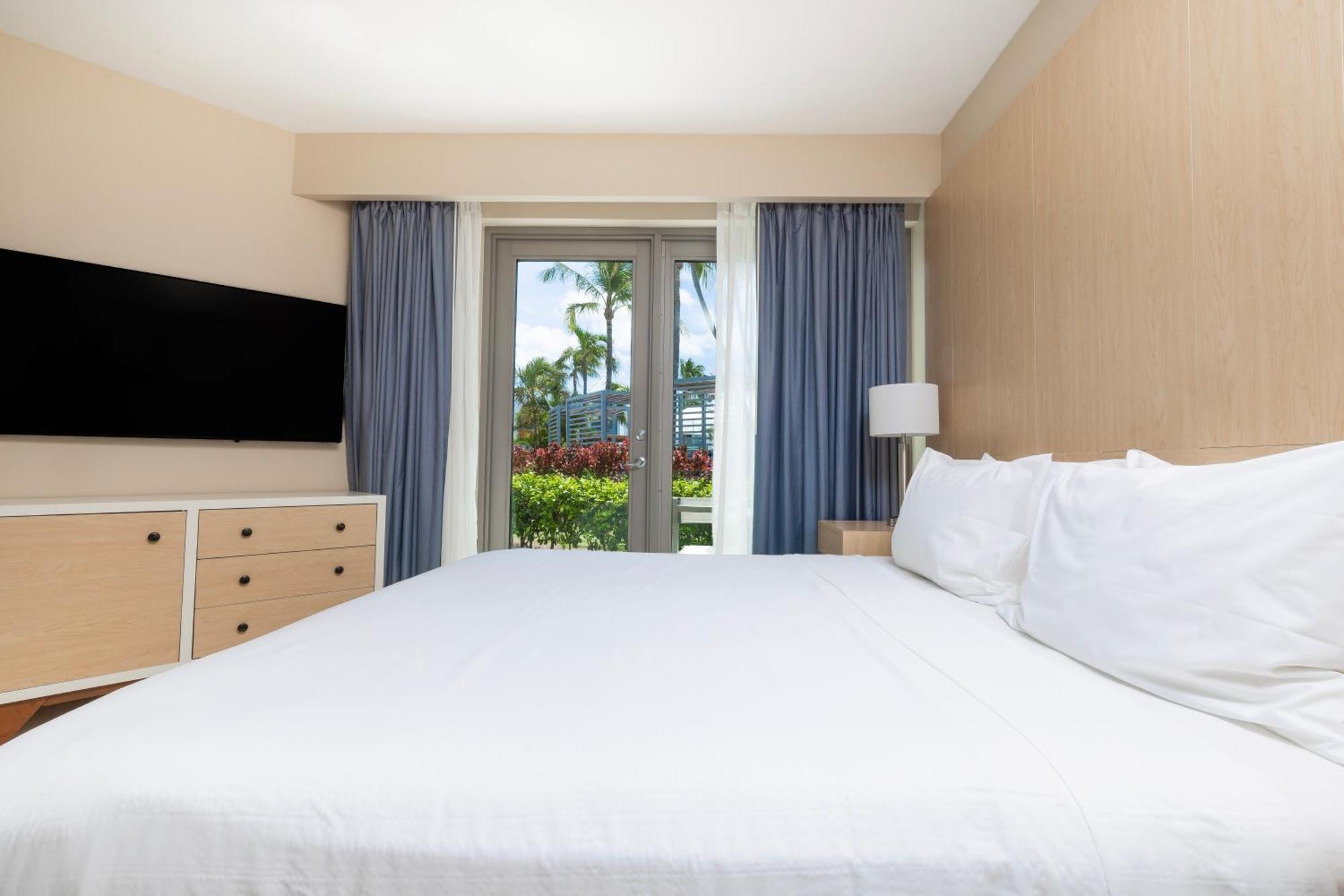 The Mill Resort And Suites Palm Beach Buitenkant foto