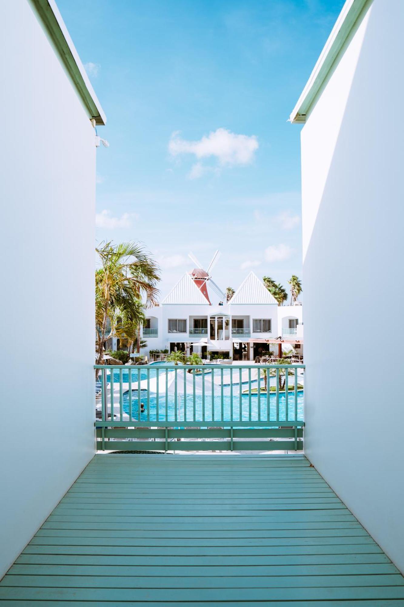 The Mill Resort And Suites Palm Beach Buitenkant foto