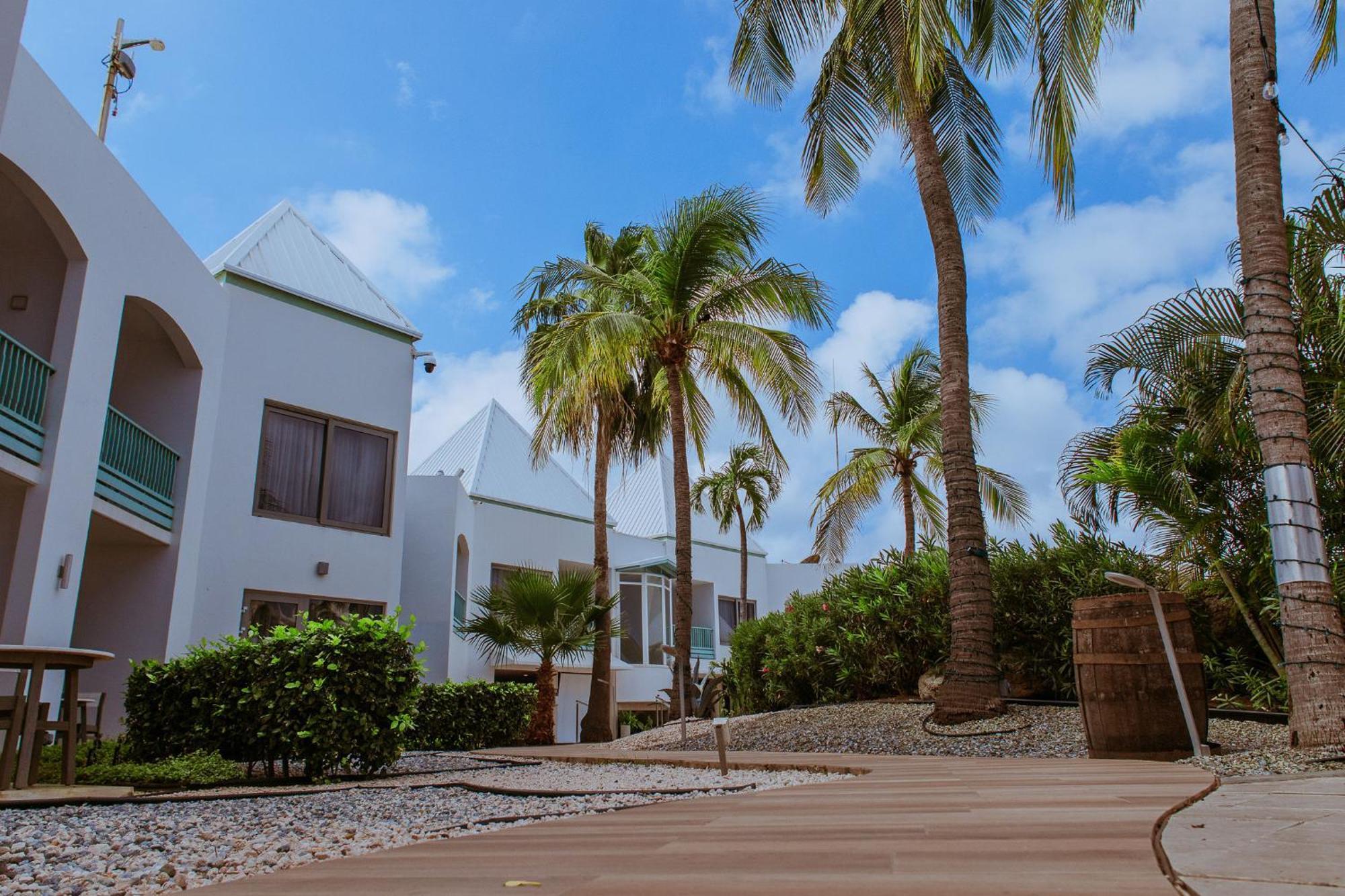 The Mill Resort And Suites Palm Beach Buitenkant foto