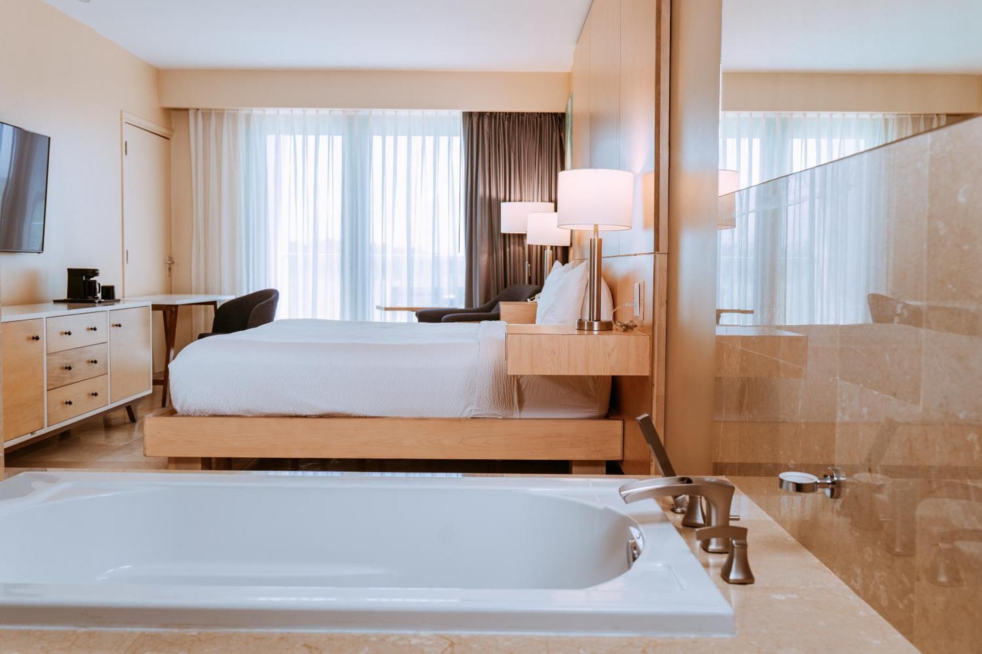 The Mill Resort And Suites Palm Beach Buitenkant foto